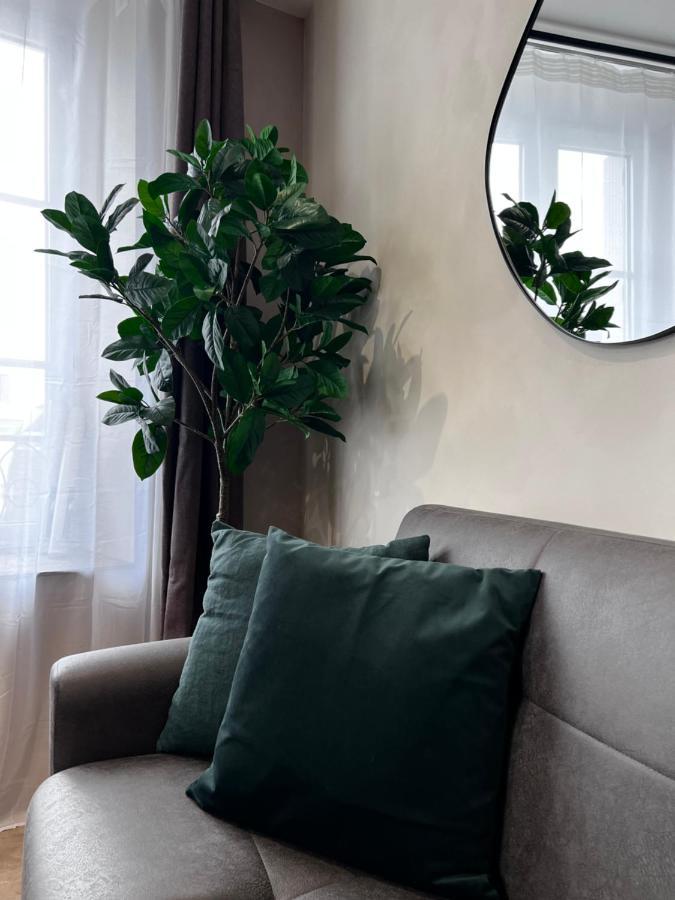 Myaka Appartement Wood Cholet Bagian luar foto